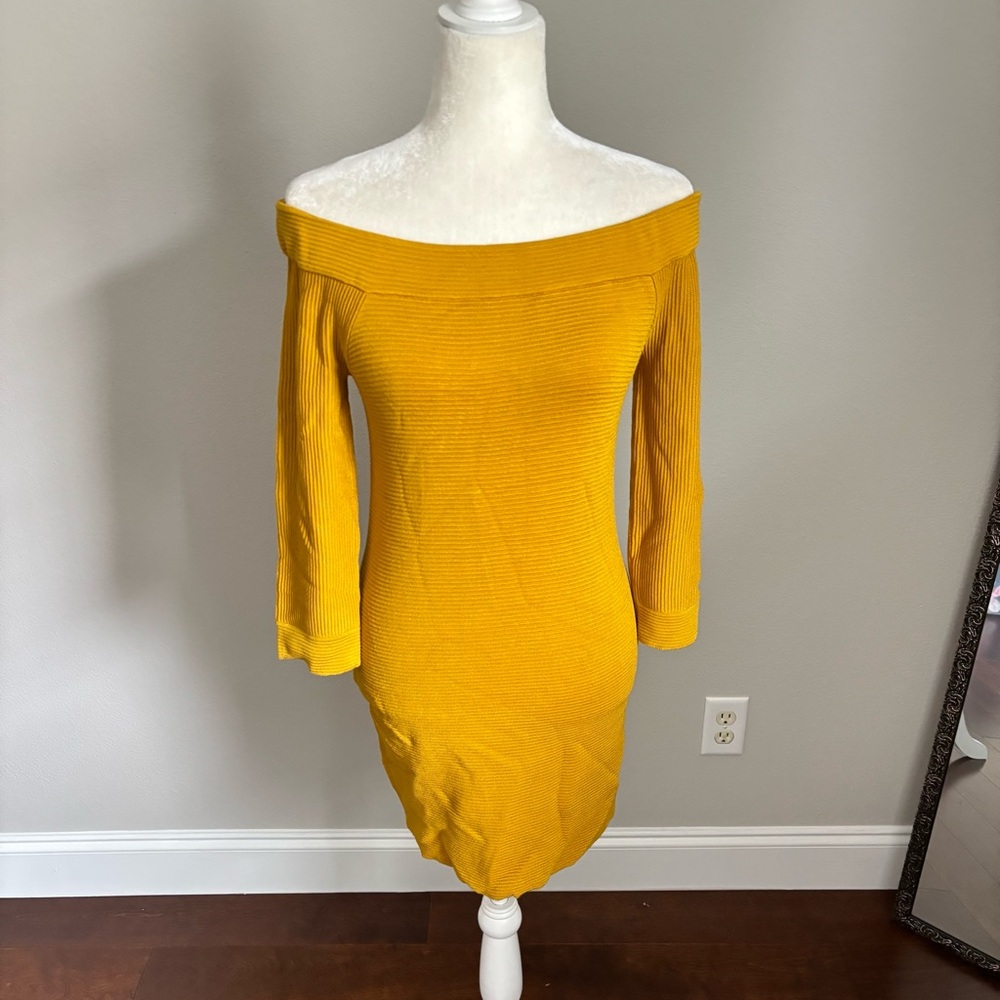 L’agence Mustard Gold Ribbed Longsleeve Dress Size Small